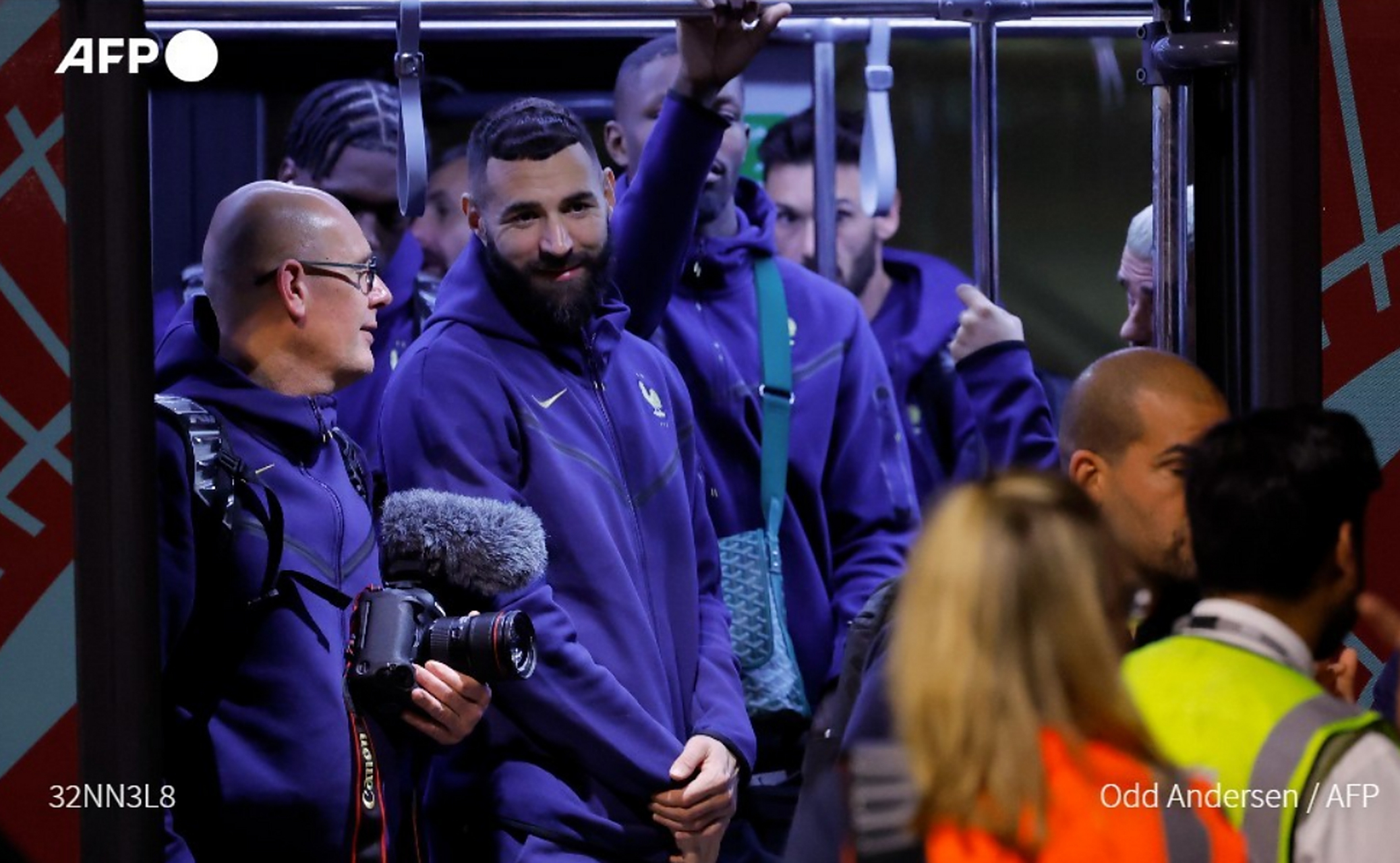 星空体育官方-包含北京主场告捷，球迷欢呼雀跃的词条