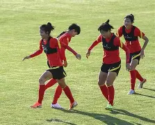 爱沙尼亚女足集训备战，备战决心坚定