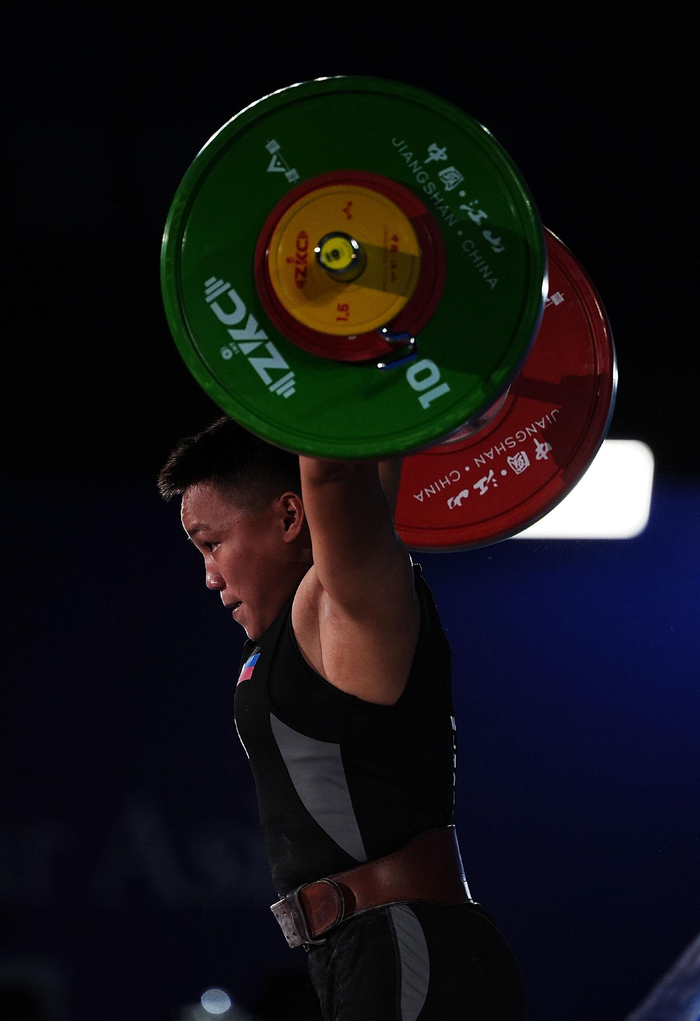 爱沙尼亚选手实现夺冠壮举，获得金牌