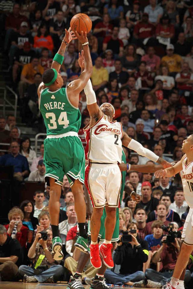 骑士挫败凯尔特人，成功逆转