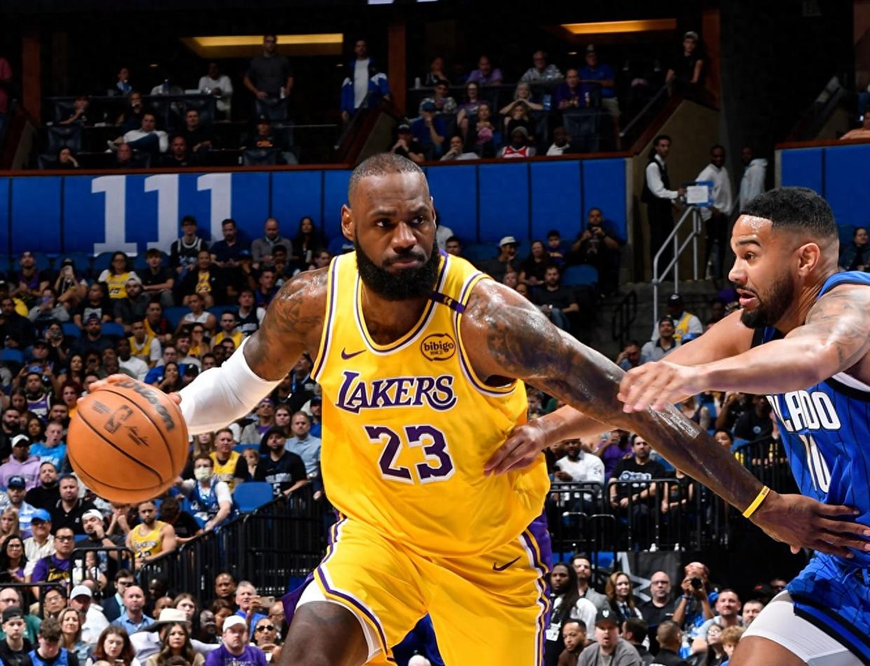 湖人大胜独行侠，詹皇神勇表现