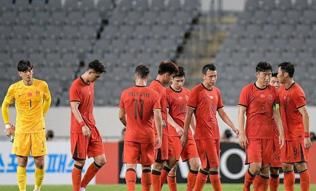 比赛结束后,球队获得了全队的赞誉和肯定 比赛结束后,球队获得了全队的赞誉和肯定