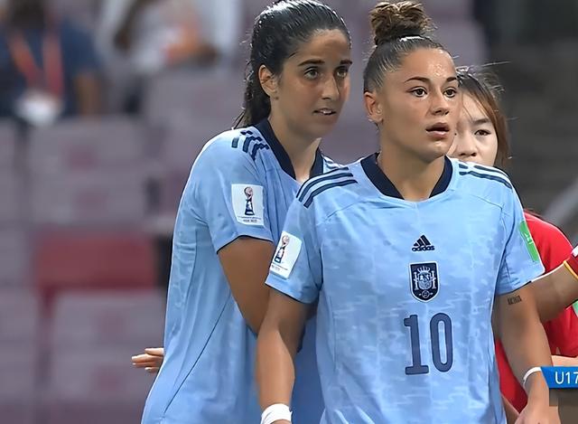 西班牙女足横扫对手，圆满晋级决赛