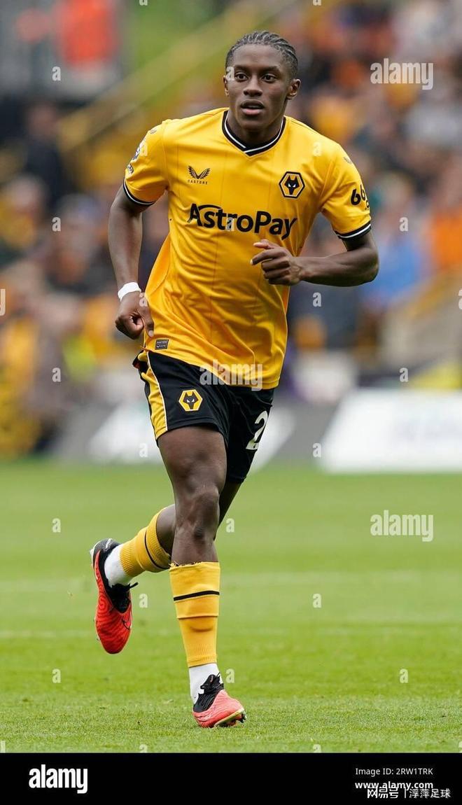 星空体育教练-关于沃尔夫斯堡防守不力，面临困境的信息