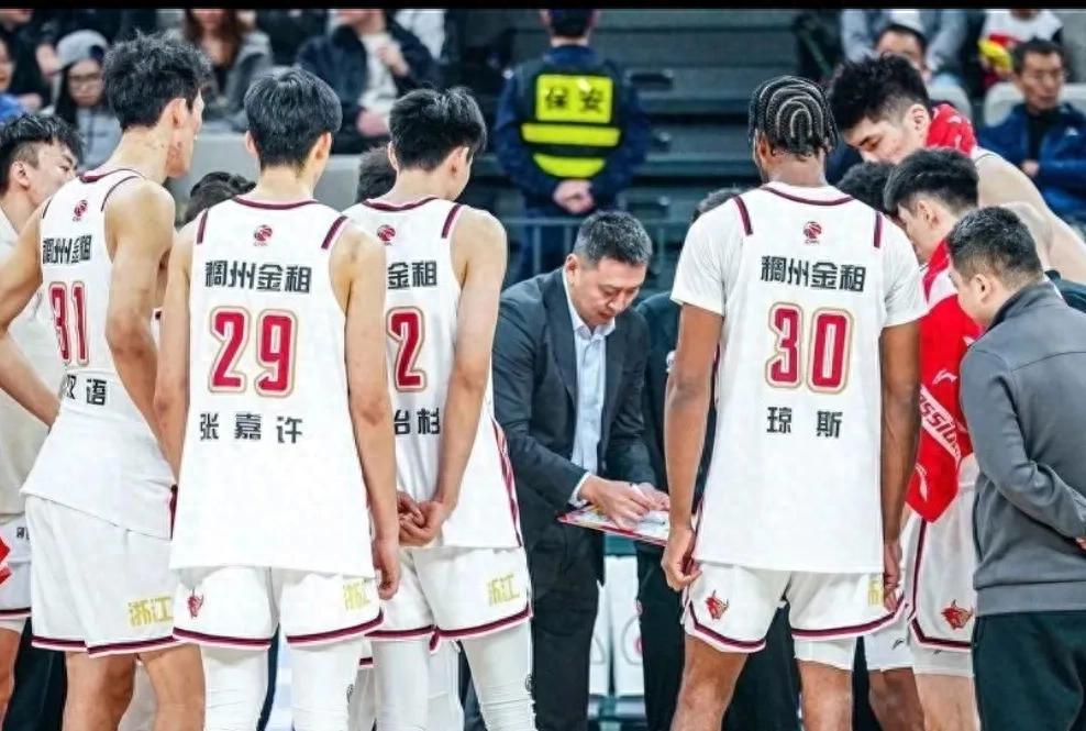 江苏队连续两场胜利，士气高涨的简单介绍